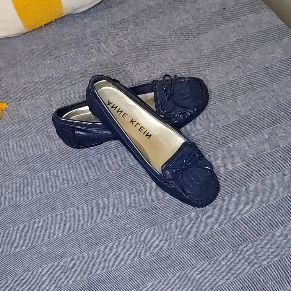 Anne Klein navy blue shoes 6M